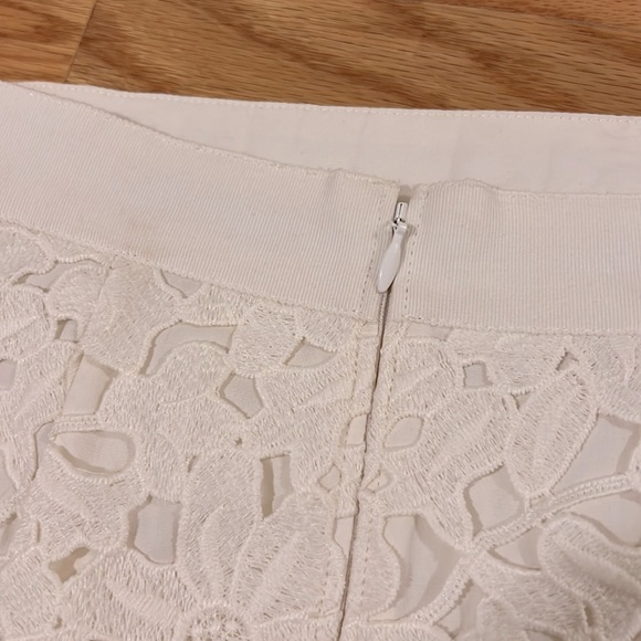 Ann Taylor Loft Floral Ivory White Lace Pencil Skirt, 0 - Picture 7 of 10